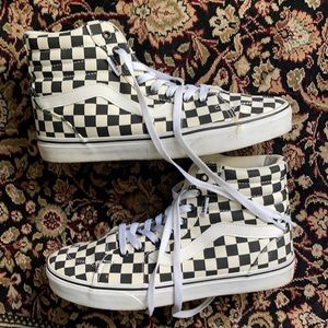 Vans high tops checkerboard print size 10